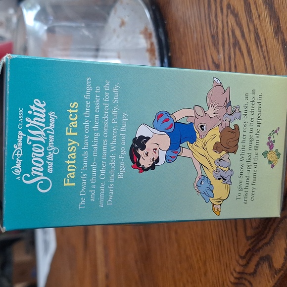 Collectible Snow White & The 7 Dwarfs 1994 Disney Glass/Cup - Picture 3 of 7